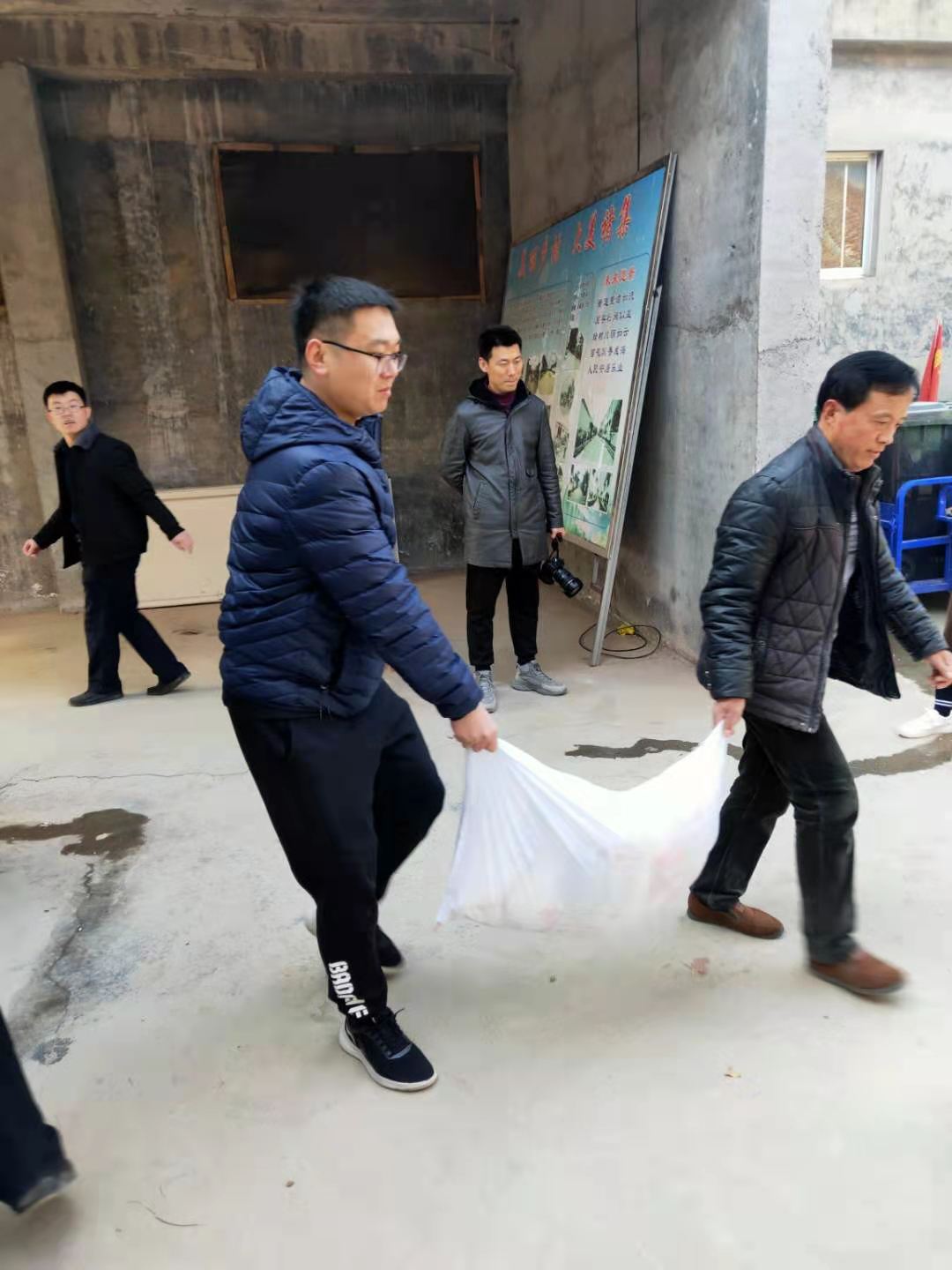 16062385acd9b17706d98e99a2438c9.jpg 16062385acd9b17706d98e99a2438c9.jpg